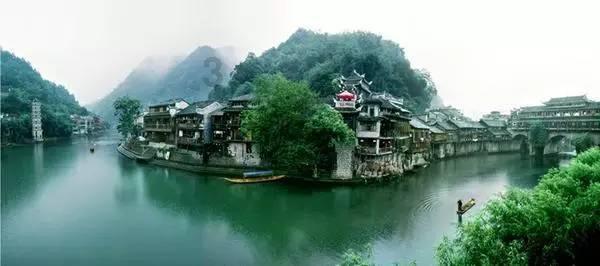 自作唇膏用白蜂蜡好还是黄蜂蜡吗？